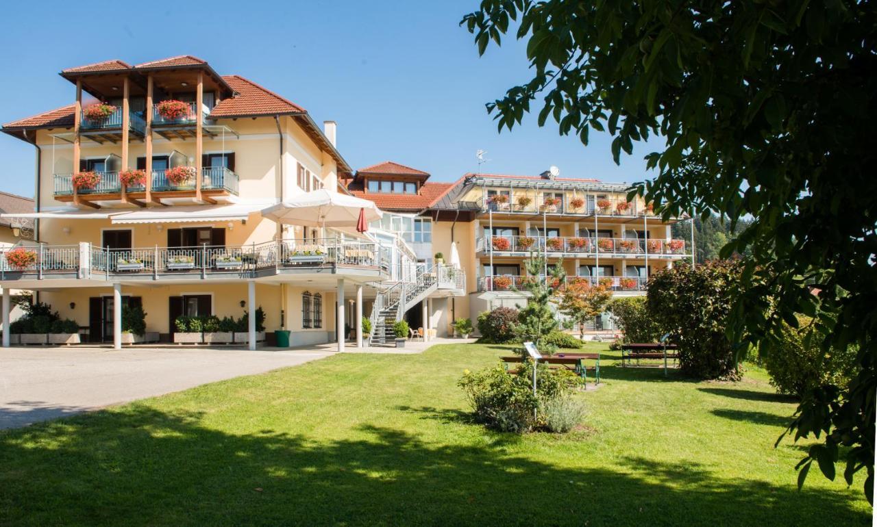 Hotel Seehof Sankt Georgen am Längsee Extérieur photo