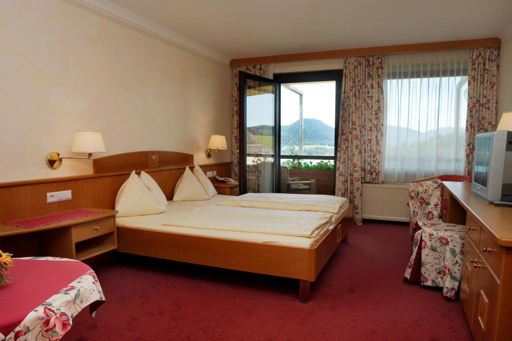 Hotel Seehof Sankt Georgen am Längsee Extérieur photo